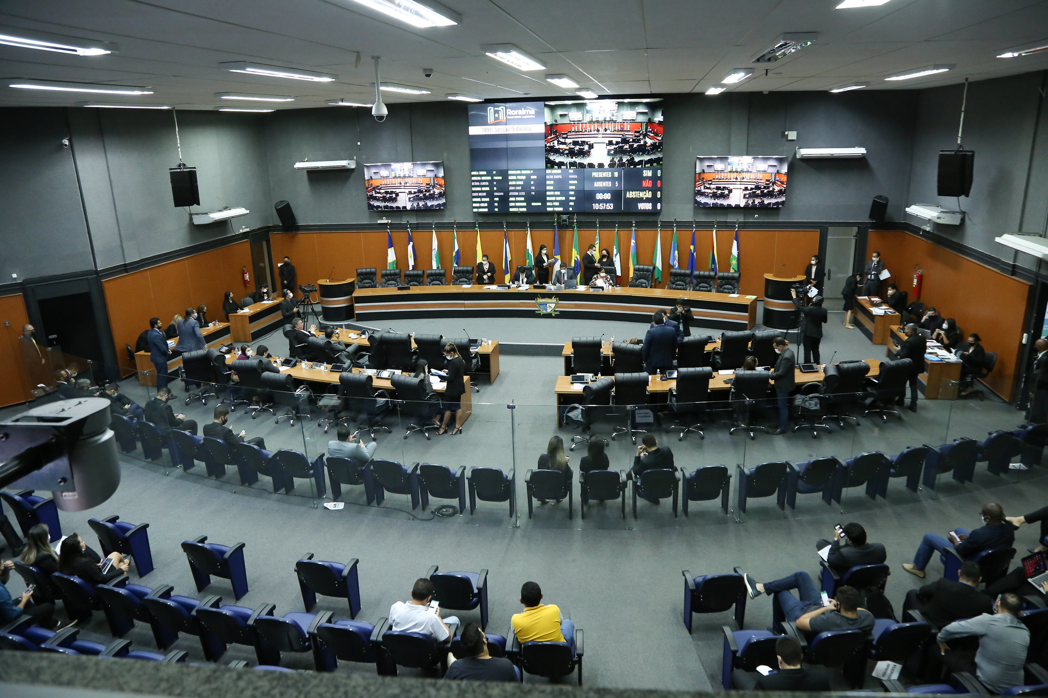 Deputados se articulam para aprovar projetos do governo de Roraima