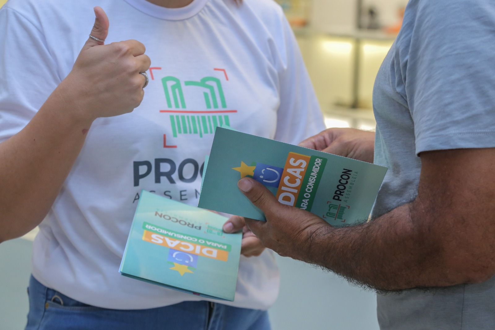 Lançamento de adesivo QR Code do Procon Assembleia marca Dia do Consumidor em Roraima