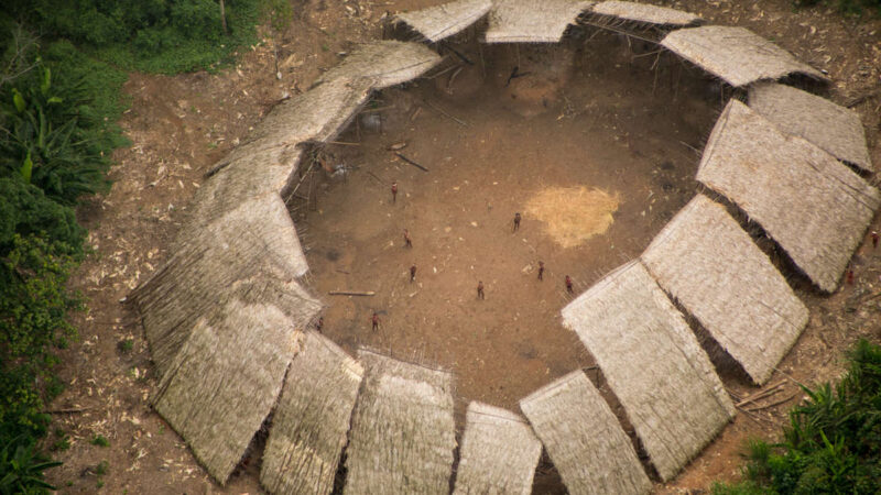 Justiça concede liberdade provisória a homens presos com ouro e munições na Terra Yanomami