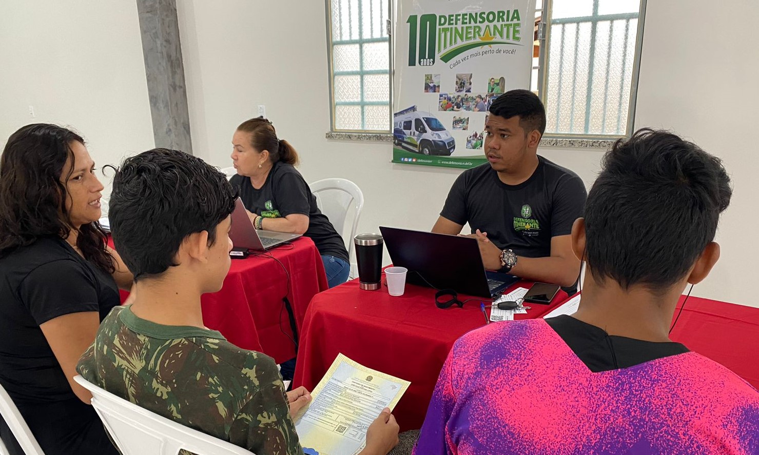 Defensoria Itinerante leva diversos serviços a moradores de Alto Alegre, região Norte de Roraima, neste sábado