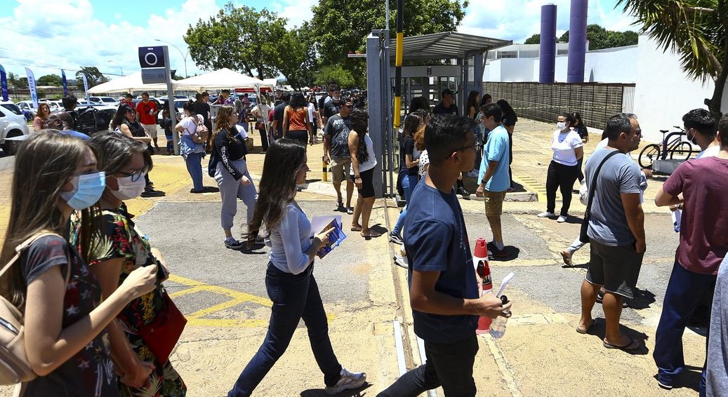 Prazo para pagamento de taxa do Enem termina nesta quarta-feira; provas serão aplicadas em 5 e 12 de novembro