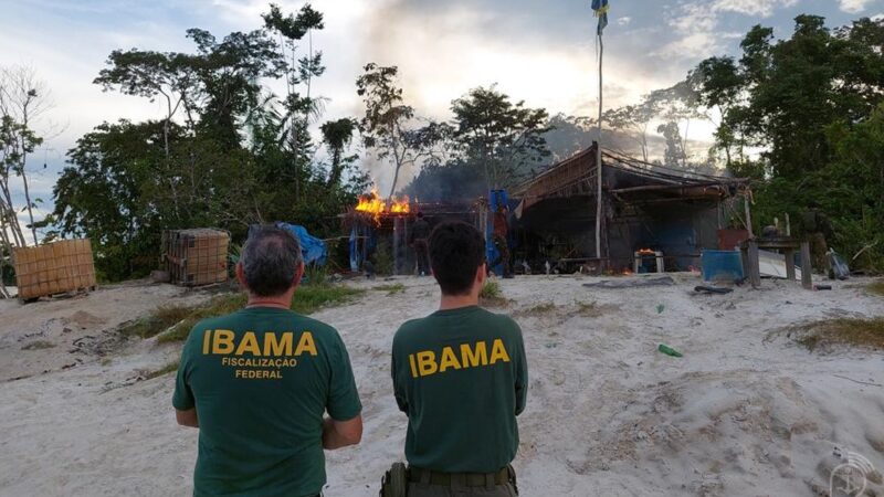 Garimpo ilegal e narcotráfico têm prejuízo de mais de R$ 400 milhões em 15 dias de operação militar na Amazônia