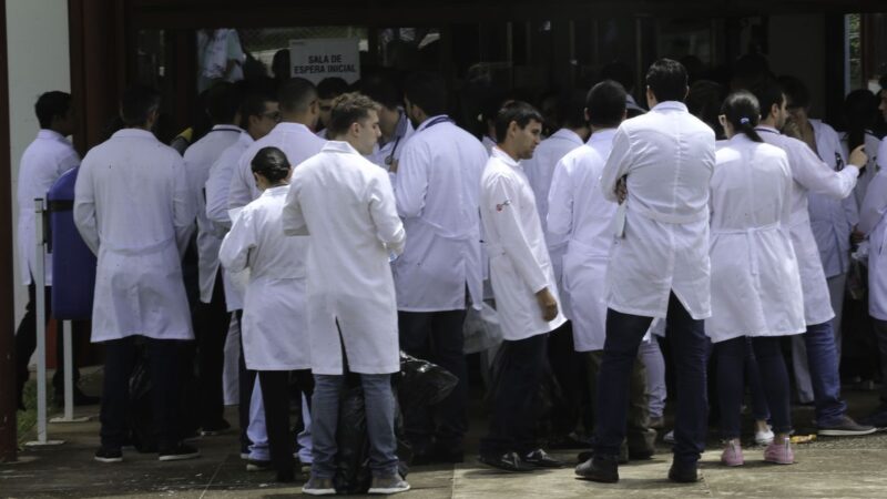 Recorde: com 5.970 vagas, número de inscritos no programa Mais Médicos chega a 34.070