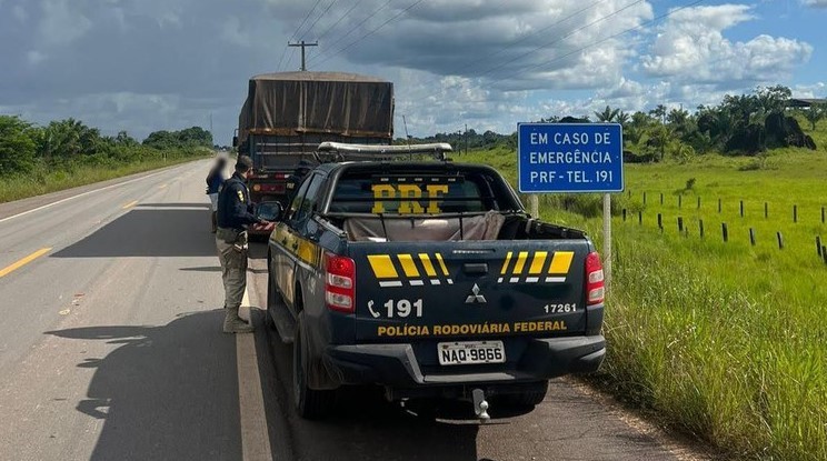 Polícia Rodoviária Federal faz operação no Sul de Roraima para combater crimes ambientais e fiscalizar veículos de carga