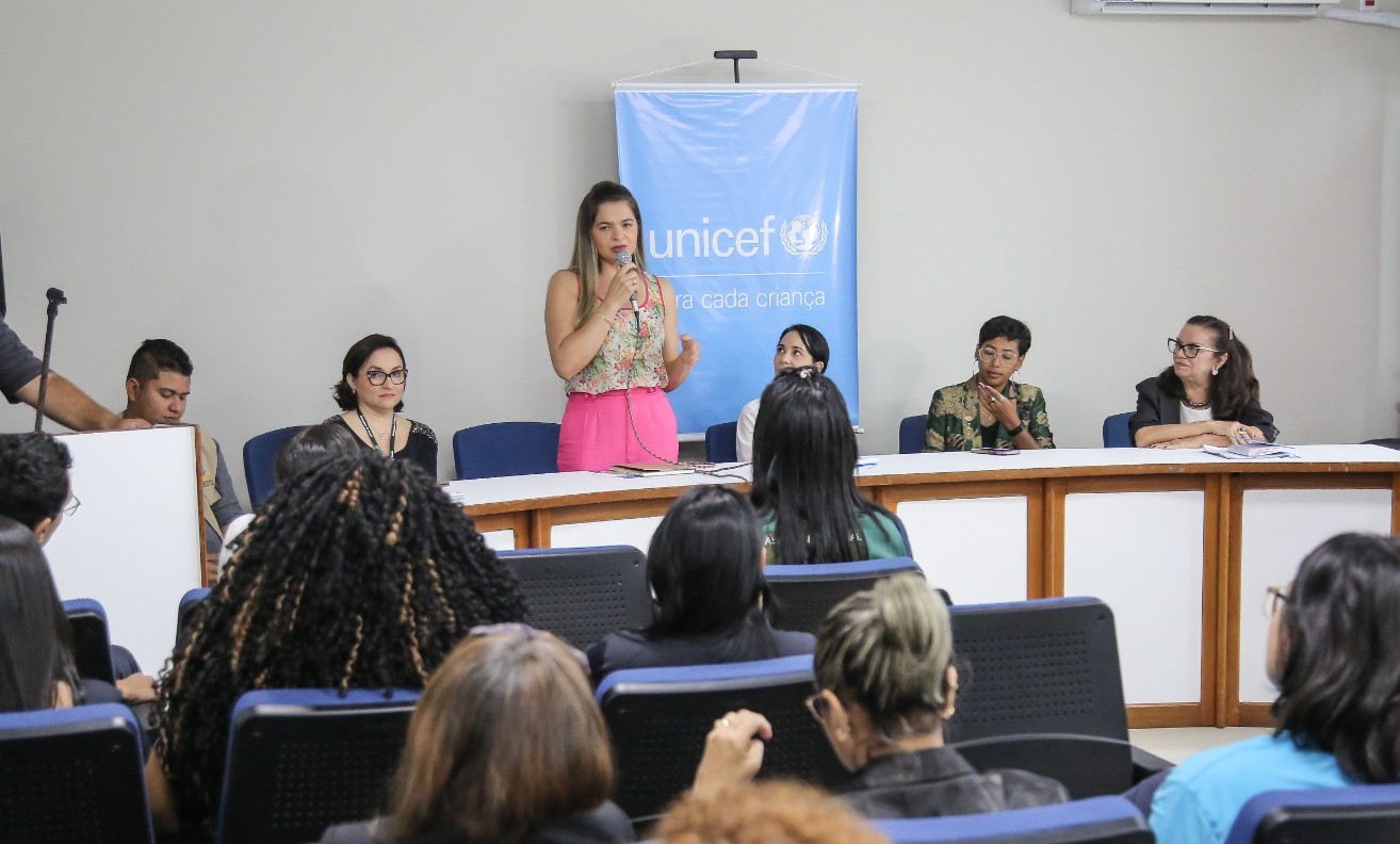 Unicef debate escuta especializada de vítimas de violência com representantes dos 15 municípios de Roraima