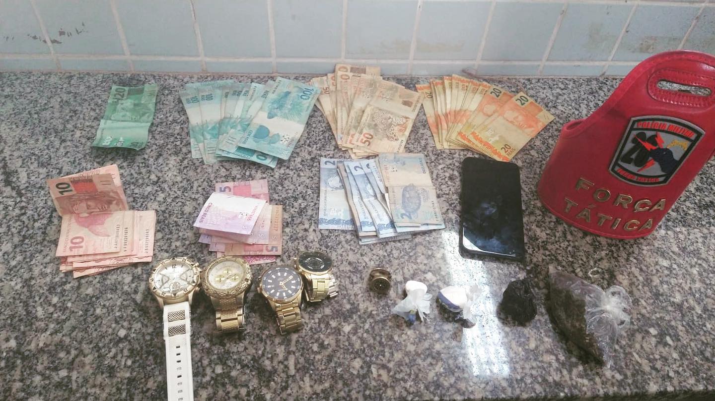 Jovem suspeito de vender maconha é preso pela Polícia Militar