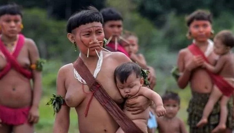 Etnia Yanomami registra menor número de recém-nascidos em cinco anos; líder indígena culpa presença de garimpeiros