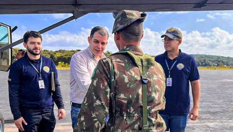 Equipes da CGU e Ministério da Saúde visitam TIY para verificar estrutura de atendimento humanitário a comunidades