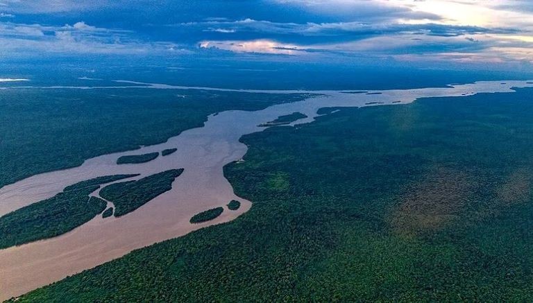 Guiana estuda instalar bases militares com apoio estrangeiro em área reivindicada pela Venezuela