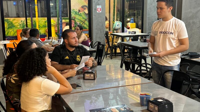 Procon orienta população sobre direitos do consumidor em bares e restaurantes de Boa Vista