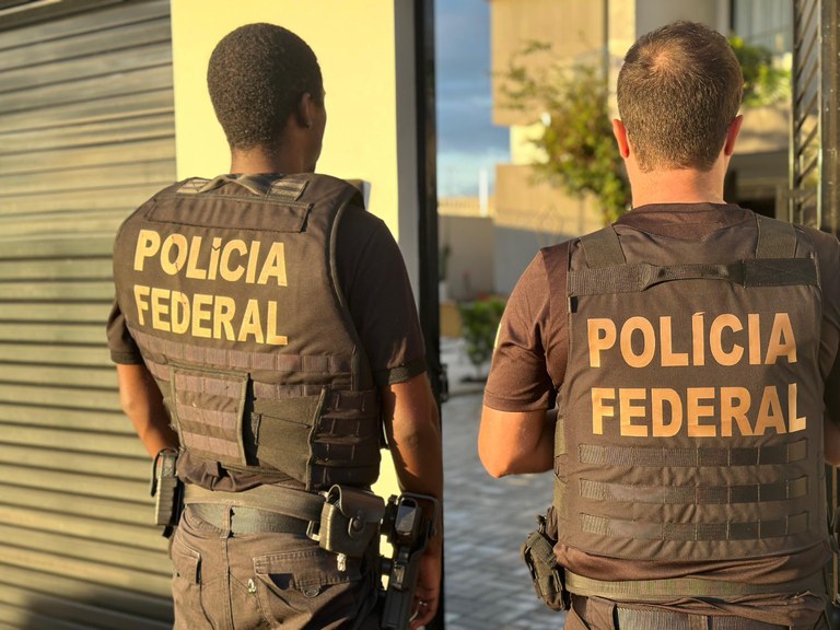 PF apreende mais de R$ 40 mil com advogado suspeito de fraudar INSS para migrantes em RR