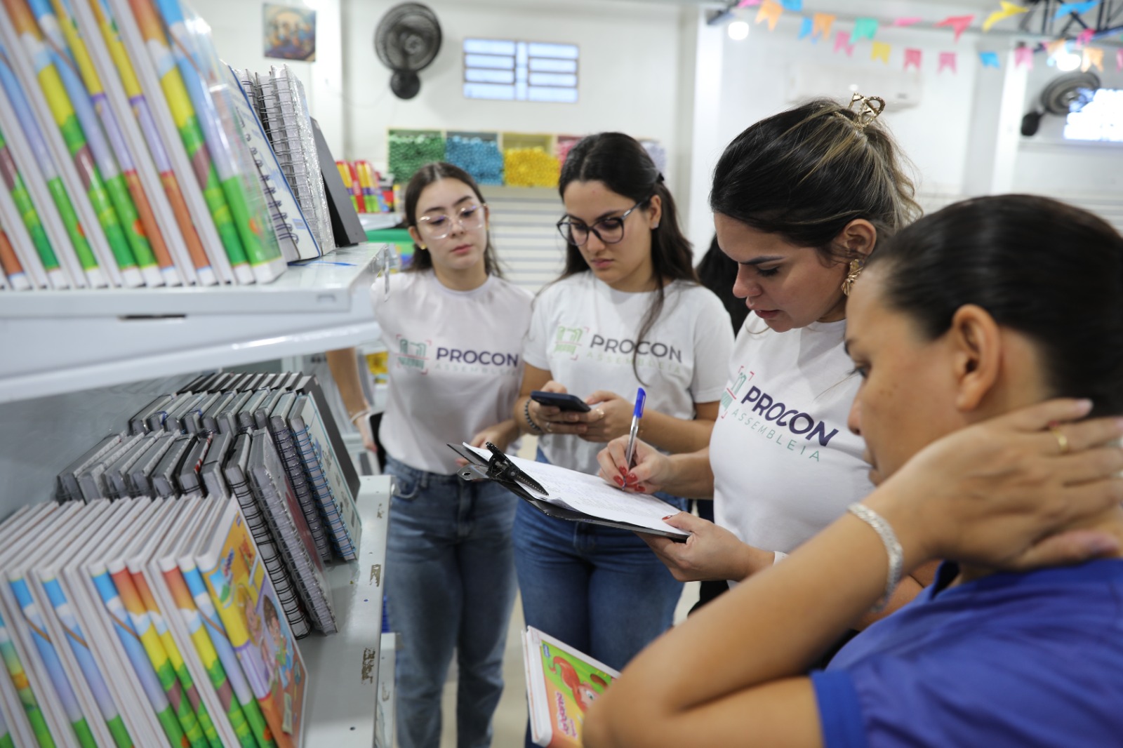 Procon Assembleia inicia levantamento de preços do material escolar em Boa Vista