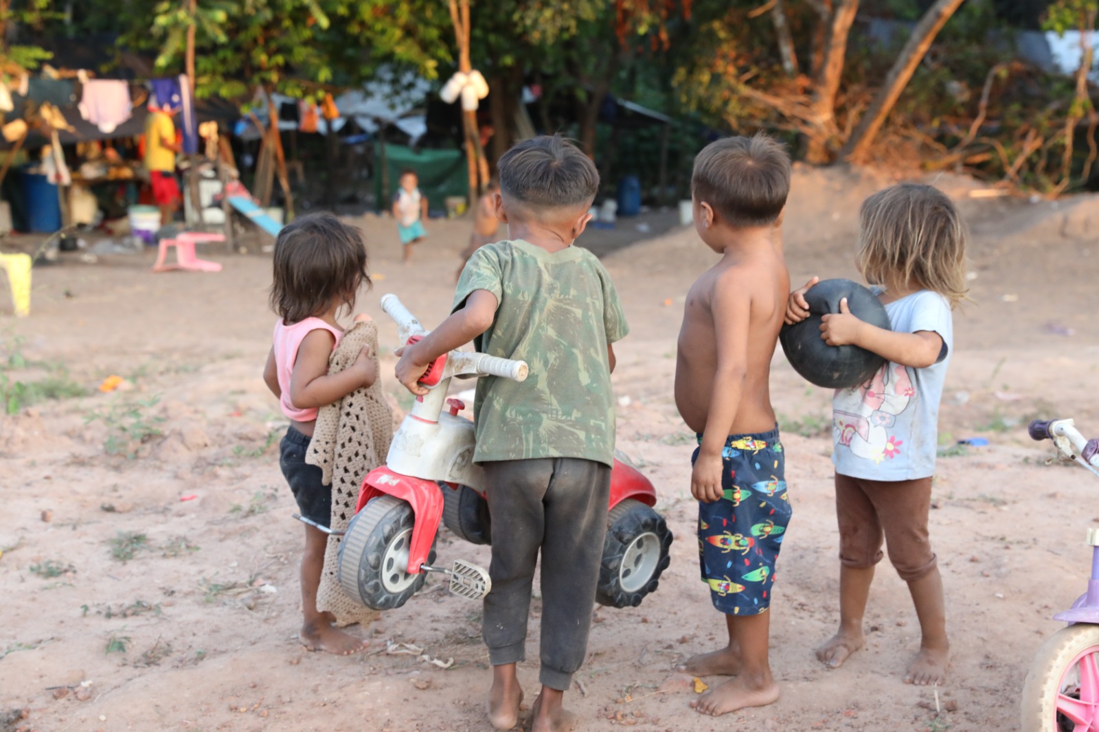 Indígenas vivem há três anos em acampamento improvisado em Boa Vista e buscam apoio da DPE-RR