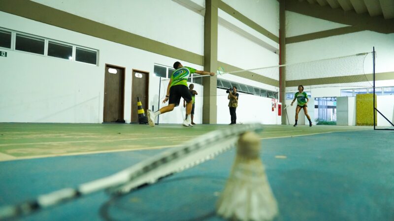 Atletas do CCJuv conquistam vaga na etapa nacional dos Jogos Escolares no badminton