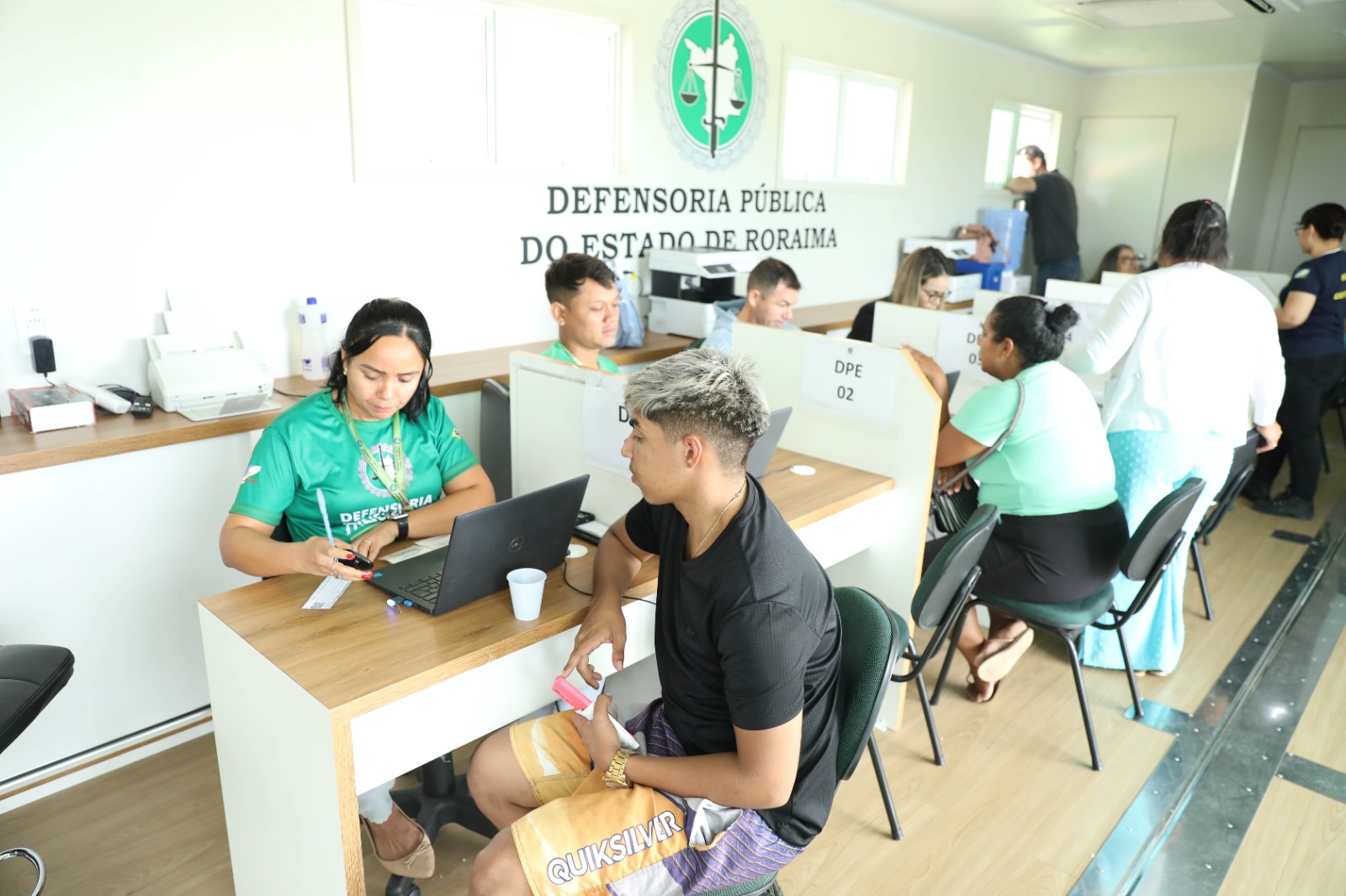Ação da Defensoria Pública de Roraima e parceiros leva serviços jurídicos, emissão de documentos e orientação trabalhista à população