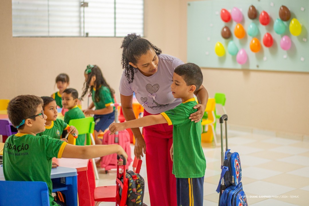 Prefeitura faz nova convocação de profissionais para reforçar Rede Municipal de Ensino
