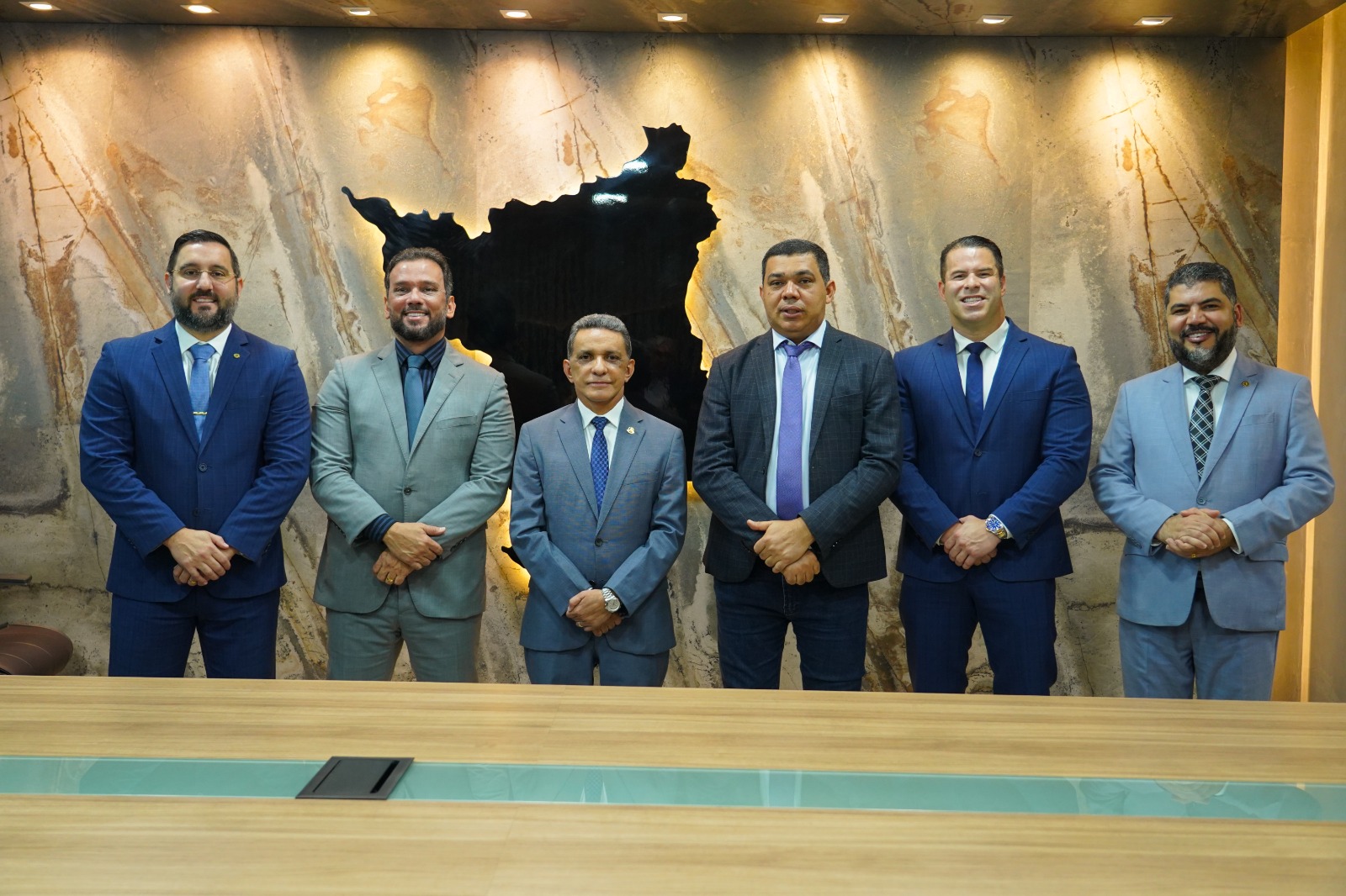 Comissão especial da ALERR analisa nome de Mecias de Jesus para Tribunal de Contas