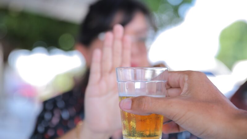 Lei estadual reforça papel do poder público e sociedade em prol dos dependentes de álcool