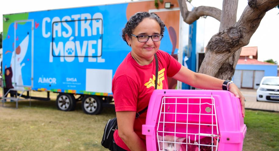 Castra Móvel chega ao Vila Jardim para atendimento de cães e gatos
