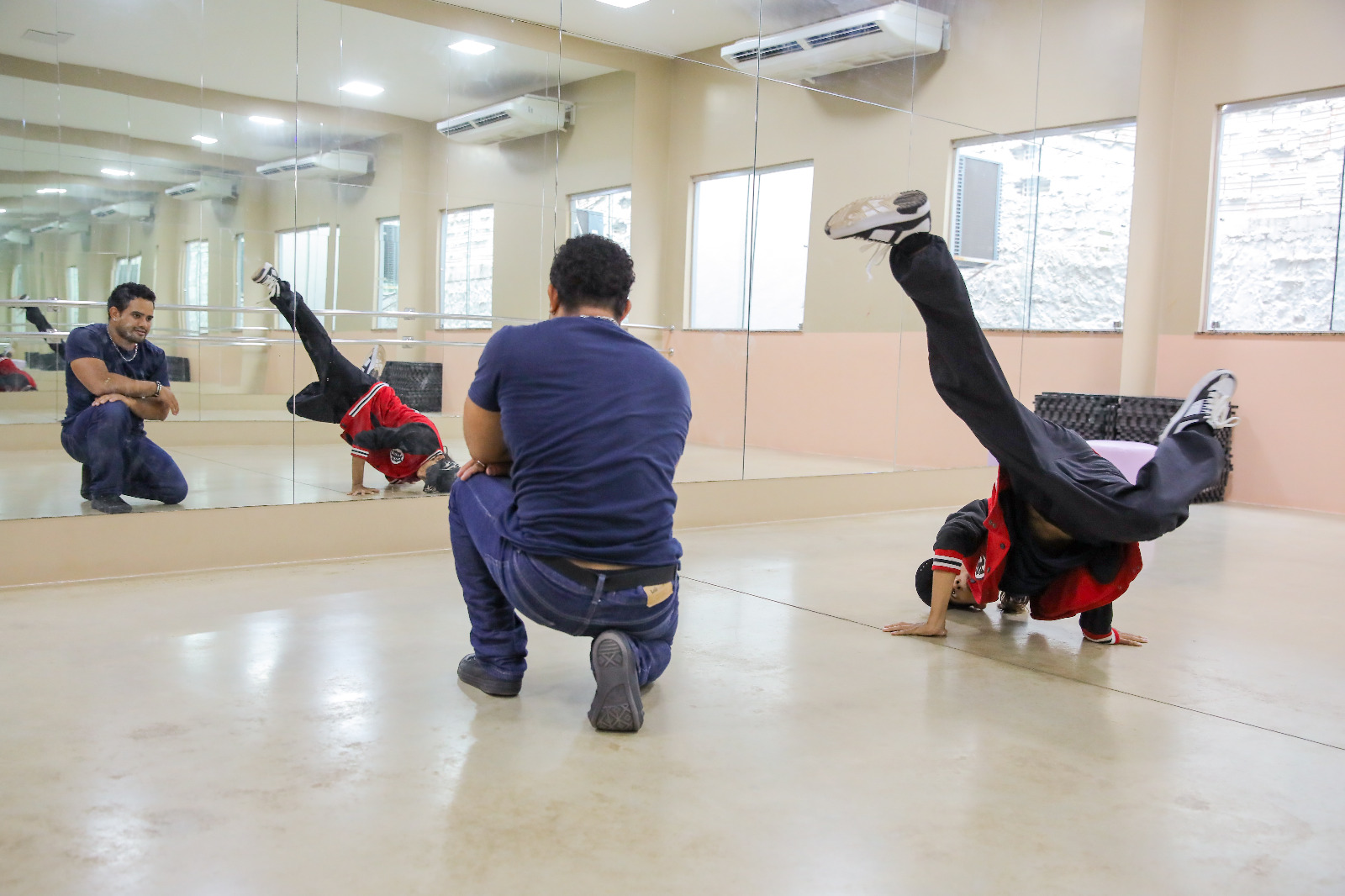 Aulas de breakdance do CCJuv valorizam hip-hop em Roraima